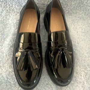 Stuart Weitzman tassel loafer patent leather 5.5 NWOT